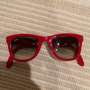 RayBan Folding Wayfarer - Red